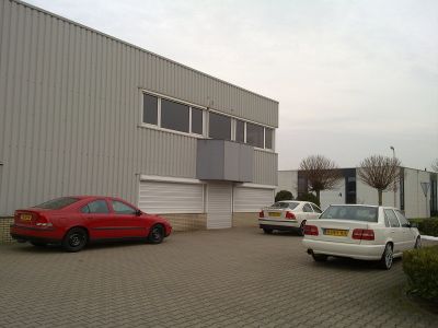 23012010490m.jpg