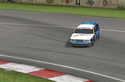 volvo9_(Medium).JPG